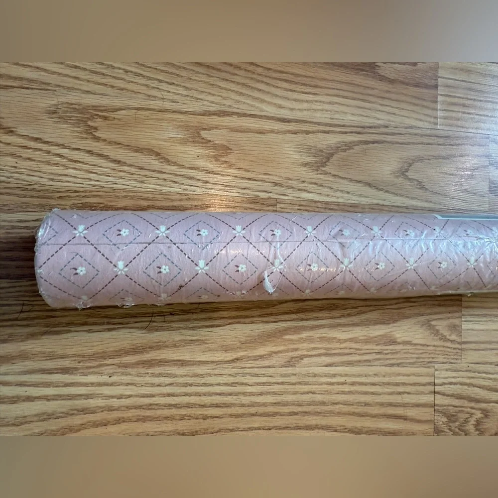NWT Signature,Small Floral on pink. Pre pasted vinyl wall/shelf covering